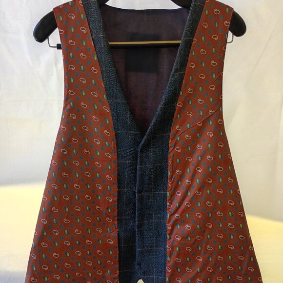 Marc Darcy London Button Front Vest - Picture 4 of 10